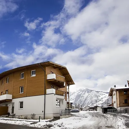 Adler Apartmán *