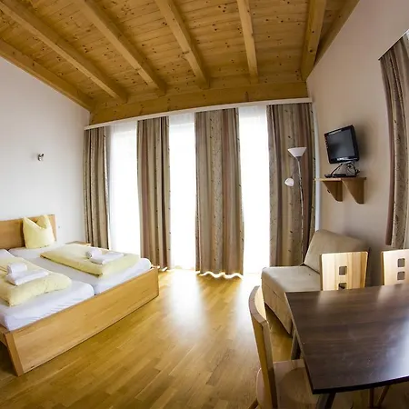 Adler Apartmán *